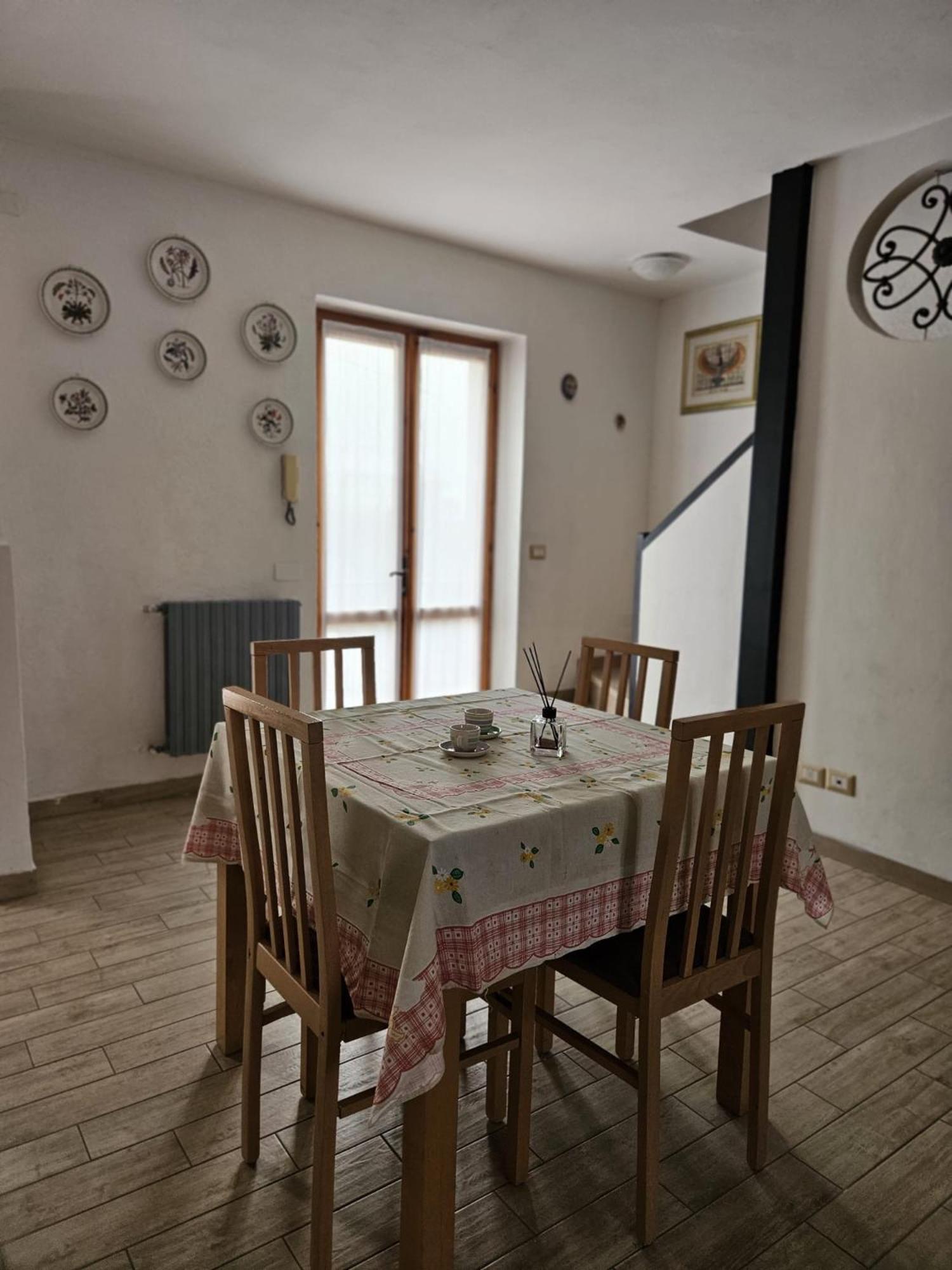 Casa Dell'Alpino Villa Caprino Veronese Luaran gambar