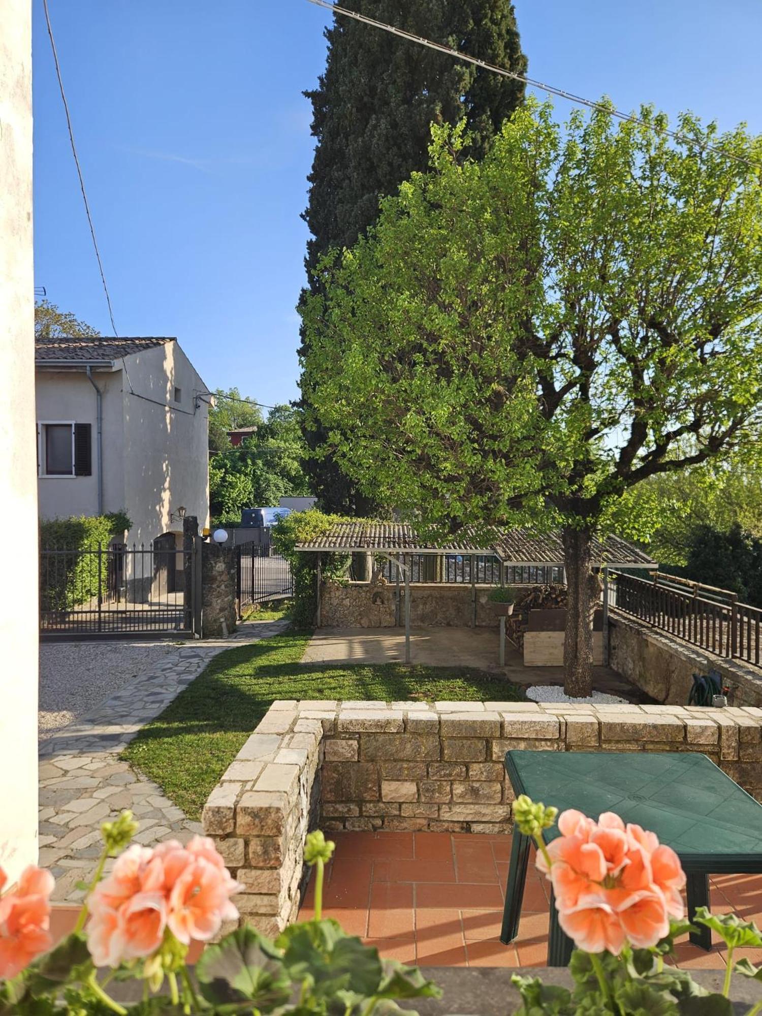 Casa Dell'Alpino Villa Caprino Veronese Luaran gambar